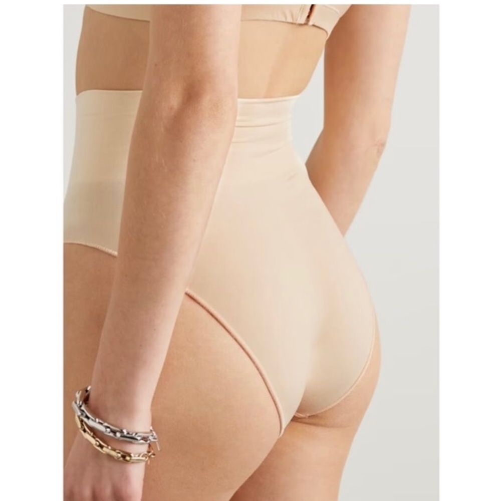 NWT Skims Womens Sand Core Control Brief Shapewear Size L/XL SH-MTB-0109
